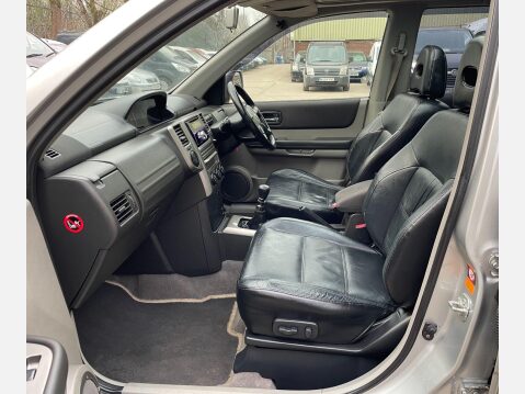 Nissan X-Trail 2.2 dCi SVE 5dr 38