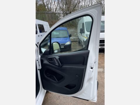 Citroen Berlingo 1.6 HDi 850 Enterprise Special Edition L1 5dr 21