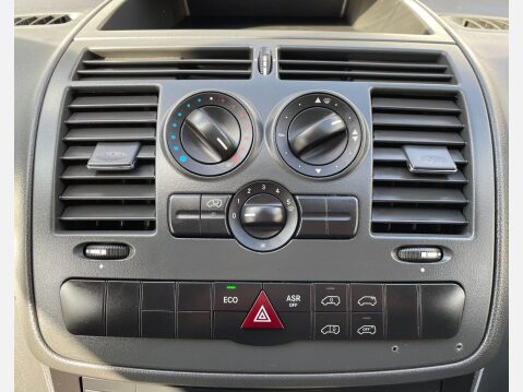 Mercedes-Benz Vito 2.1 113 CDi BlueEFFICIENCY L3 5dr 32