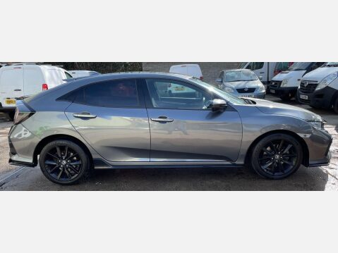 Honda Civic 1.5 VTEC Turbo Sport CVT Euro 6 (s/s) 5dr 7