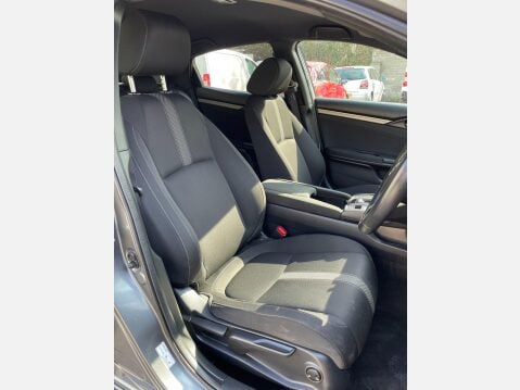 Honda Civic 1.5 VTEC Turbo Sport CVT Euro 6 (s/s) 5dr 25