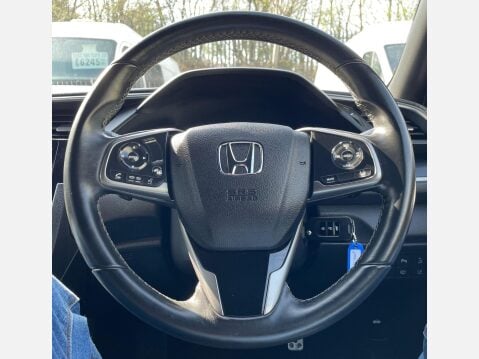 Honda Civic 1.5 VTEC Turbo Sport CVT Euro 6 (s/s) 5dr 27