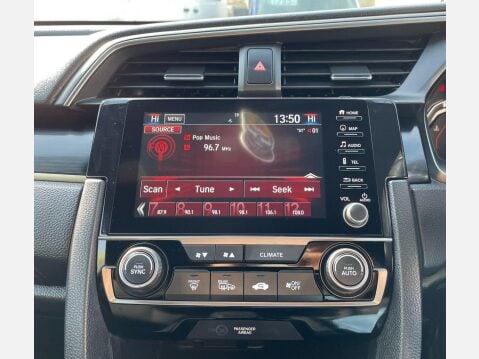 Honda Civic 1.5 VTEC Turbo Sport CVT Euro 6 (s/s) 5dr 34
