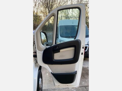 Peugeot Boxer 2.2 HDi 330 L1 H1 4dr 28