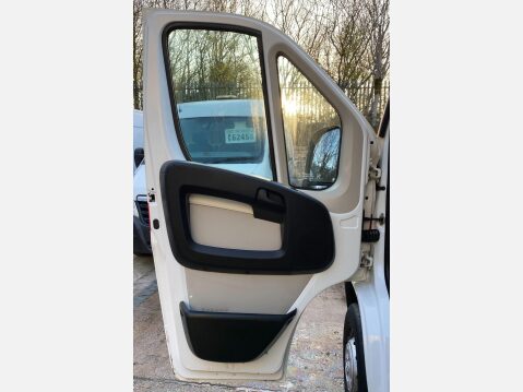 Peugeot Boxer 2.2 HDi 330 L1 H1 4dr 35