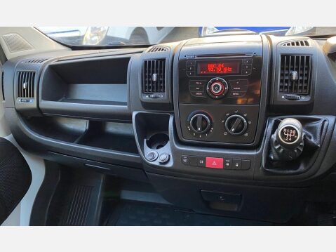 Peugeot Boxer 2.2 HDi 330 L1 H1 4dr 40