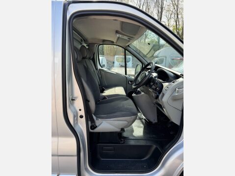 Vauxhall Vivaro 2.0 CDTi Sportive FWD L1 4dr 23
