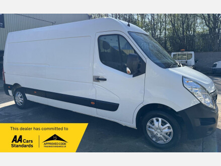 Renault Master 2.3 dCi 35 Business FWD LWB Medium Roof Euro 5 5dr