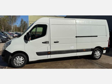Renault Master 2.3 dCi 35 Business FWD LWB Medium Roof Euro 5 5dr 25