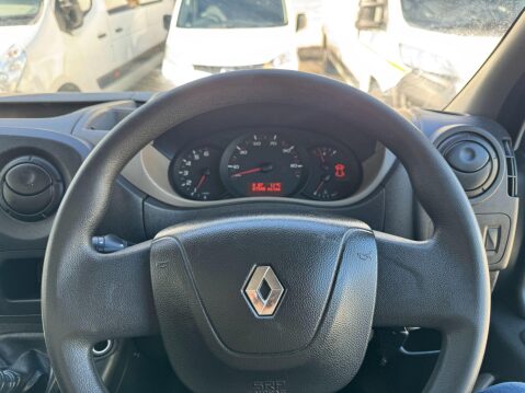Renault Master 2.3 dCi 35 Business FWD LWB Medium Roof Euro 5 5dr 32