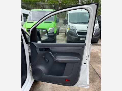 Volkswagen Caddy 1.6 TDi C20 Maxi FWD 5dr 22