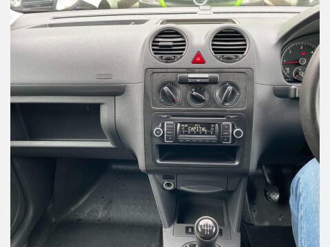 Volkswagen Caddy 1.6 TDi C20 Maxi FWD 5dr 29