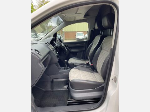 Volkswagen Caddy 1.6 TDi C20 Maxi FWD 5dr 33