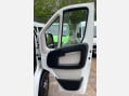 Peugeot Boxer 2.2 HDi 330 Professional L1 H1 Euro 5 5dr 21