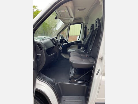 Peugeot Boxer 2.2 HDi 330 Professional L1 H1 Euro 5 5dr 36
