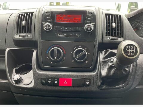 Peugeot Boxer 2.2 HDi 330 Professional L1 H1 Euro 5 5dr 32