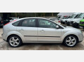 Ford Focus 1.6 Zetec 5dr 8