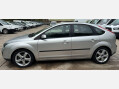 Ford Focus 1.6 Zetec 5dr 19