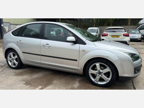 Ford Focus 1.6 Zetec 5dr 6