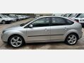 Ford Focus 1.6 Zetec 5dr 19