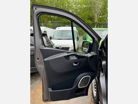 Vauxhall Vivaro 1.6 CDTi 2900 Sportive L2 H1 Euro 6 5dr 32
