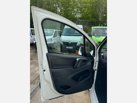 Peugeot Partner 1.6 BlueHDi 854 Professional L1 5dr 33