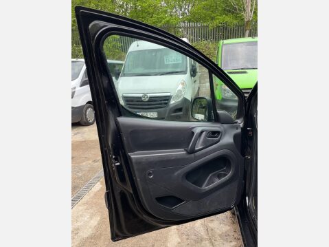 Citroen Berlingo 1.6 HDi 850 Enterprise L1 5dr 32