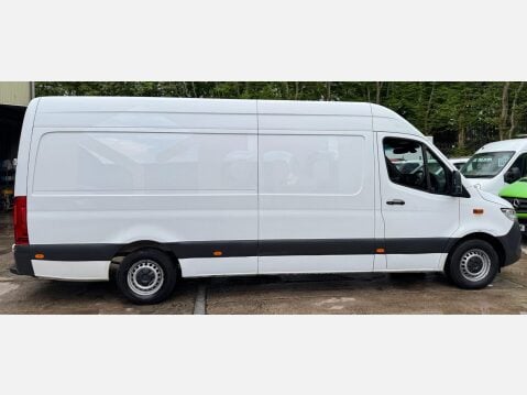 Mercedes-Benz Sprinter 2.1 311 CDI RWD L3 H2 Euro 6 5dr 7