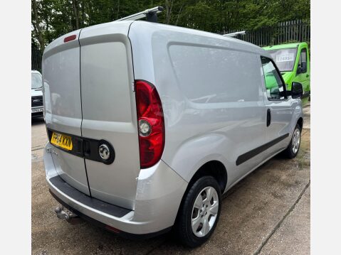 Vauxhall Combo 1.3 CDTi 2000 16v Sportive FWD L1 H1 3dr 10