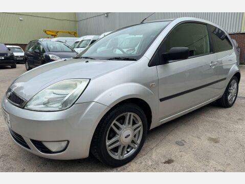Ford Fiesta 1.4 Ghia 3dr 20