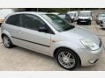 Ford Fiesta 1.4 Ghia 3dr 6