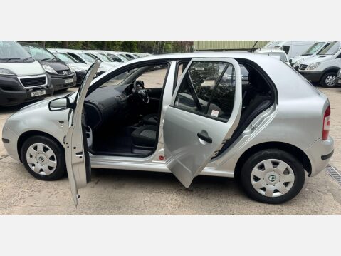 Skoda Fabia 1.2 HTP 12V Classic 5dr 15