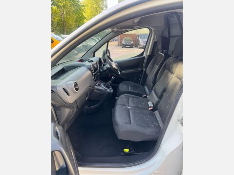Citroen Berlingo 1.6 HDi 625 Enterprise L1 5dr (Euro 5) 23