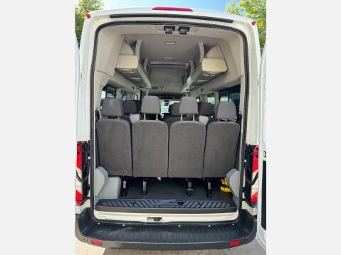 Ford Transit 2.2 TDCi 460 HDT Trend L4 H3 5dr (17 seats) 16