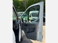 Ford Transit 2.2 TDCi 460 HDT Trend L4 H3 5dr (17 seats) 31