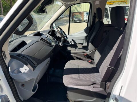 Ford Transit 2.2 TDCi 460 HDT Trend L4 H3 5dr (17 seats) 47