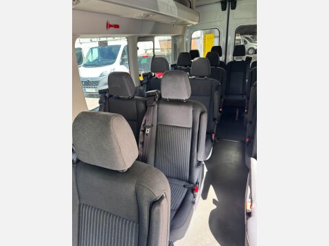 Ford Transit 2.2 TDCi 460 HDT Trend L4 H3 5dr (17 seats) 51