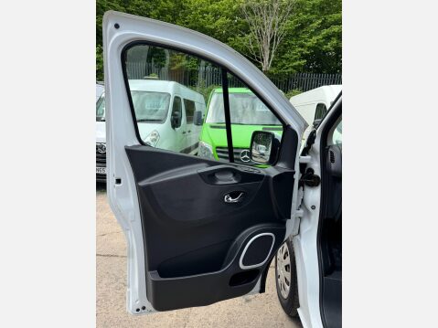 Vauxhall Vivaro 1.6 CDTi 2900 Sportive L2 H1 Euro 6 5dr 34