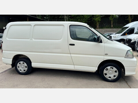 Toyota Hiace 2.5 280 D-4D RWD L1 H1 4dr 6