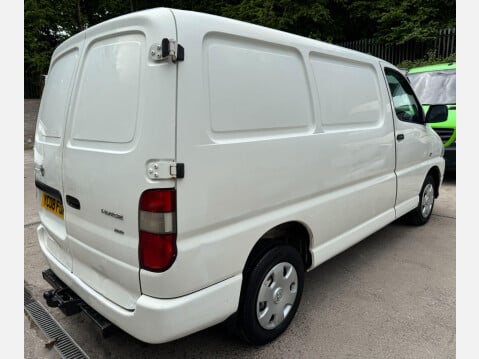 Toyota Hiace 2.5 280 D-4D RWD L1 H1 4dr 10