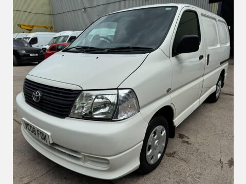 Toyota Hiace 2.5 280 D-4D RWD L1 H1 4dr 17