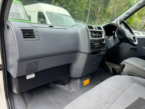 Toyota Hiace 2.5 280 D-4D RWD L1 H1 4dr 33