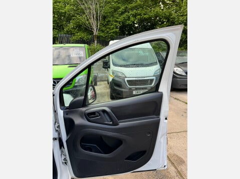 Citroen Berlingo 1.6 BlueHDi 625 Enterprise L1 5dr 22
