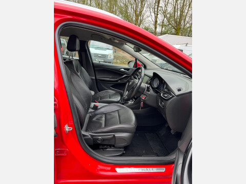 Vauxhall Astra 1.6 CDTi BlueInjection Elite Nav Sports Tourer Euro 6 (s/s) 5dr 29