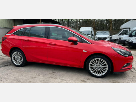 Vauxhall Astra 1.6 CDTi BlueInjection Elite Nav Sports Tourer Euro 6 (s/s) 5dr 7