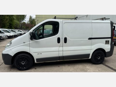 Renault Trafic 2.0 dCi SL27 L1 H1 3dr 16