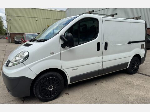 Renault Trafic 2.0 dCi SL27 L1 H1 3dr 17
