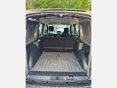 Renault Kangoo 1.5 LL21 dCi Phase 2 Crew Van FWD L3 H1 6dr 13