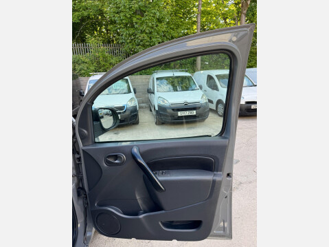 Renault Kangoo 1.5 LL21 dCi Phase 2 Crew Van FWD L3 H1 6dr 22