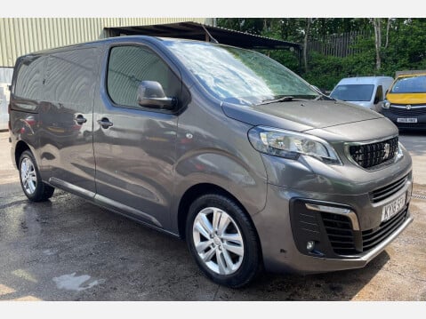 Peugeot Expert 2.0 BlueHDi 1400 Professional Plus Standard Panel Van MWB Euro 6 (s/s) 6dr 5